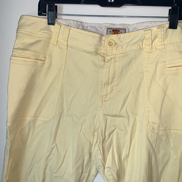 Y2K Route 66 Yellow Capris - Picture 2 of 4